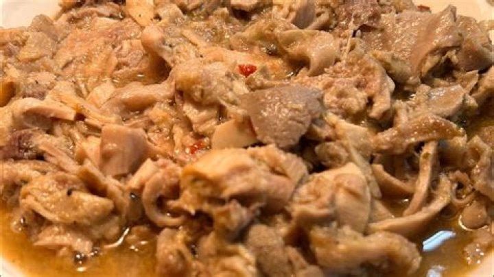 Are hog maws and chitterlings the same?