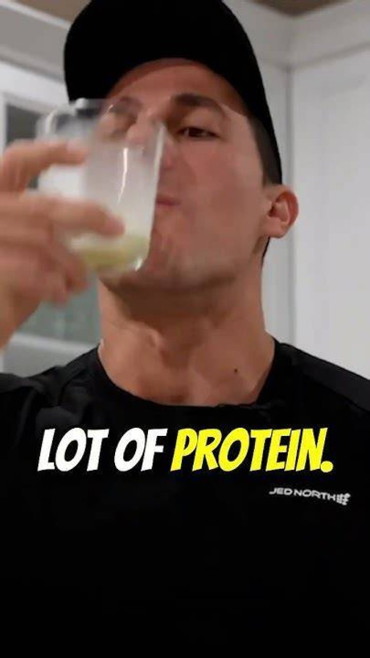 Should bodybuilders drink milk?