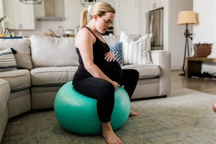 Whats a birthing ball?