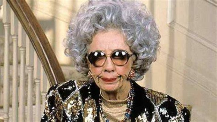 When did yetta die?
