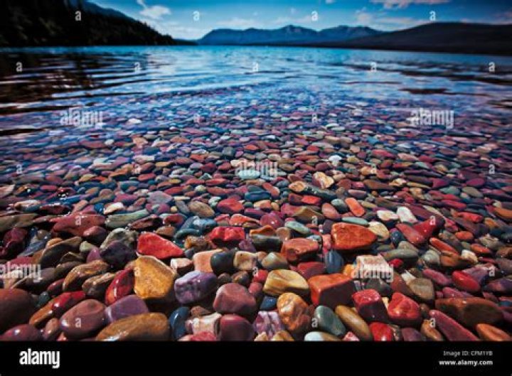 Where to see colored rocks lake mcdonald?