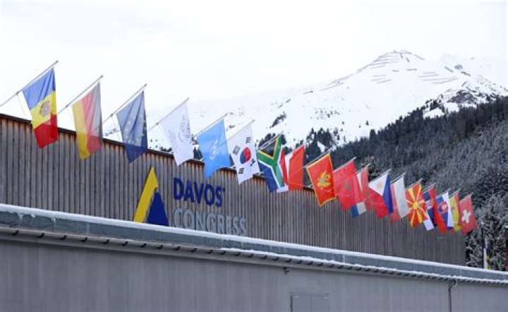 Which countries attend davos?