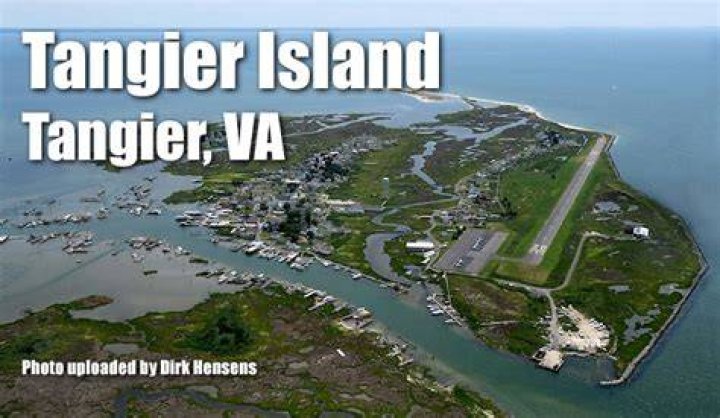 Who lives on tangier island?