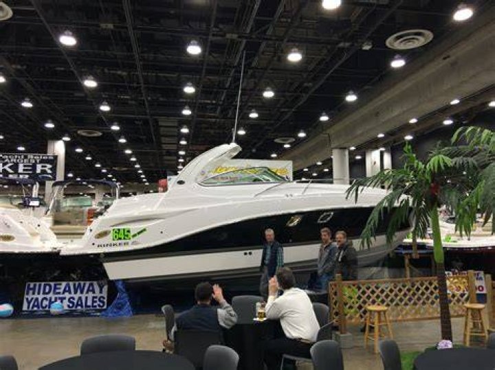 Who owns rinker boat company?